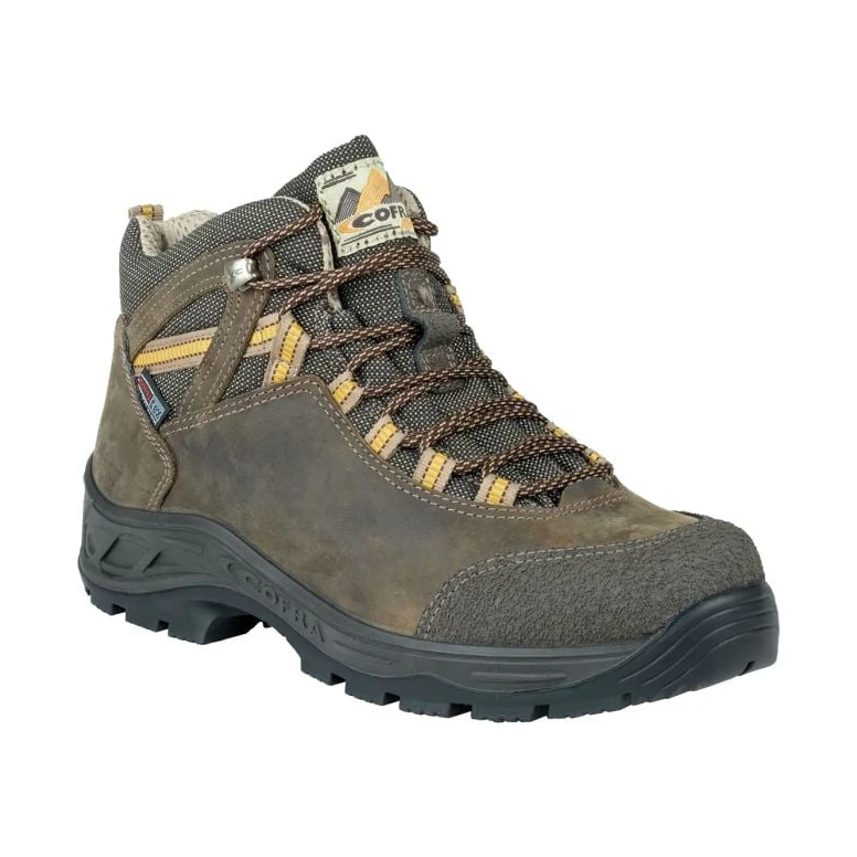 Botas de trekking altas Cofra Montarso Taupe 18110-002 cómodas y ligeras