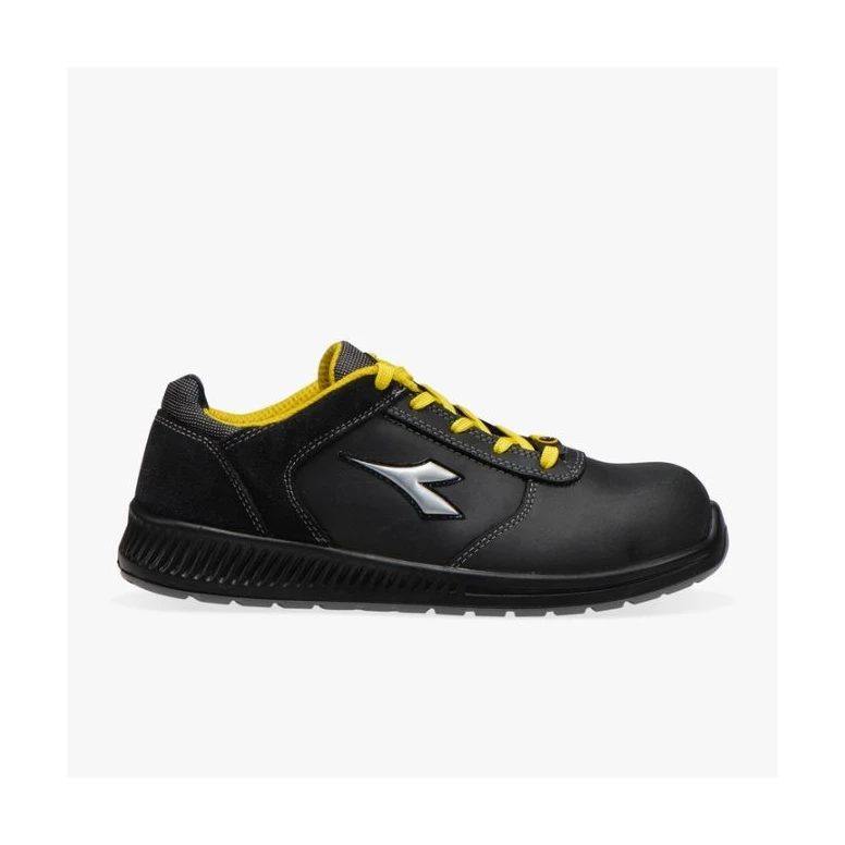 Liquidación total - Zapatos de seguridad Diadora Formula Low S3 SRC ESD 701.175524 Número 40 Color Negro